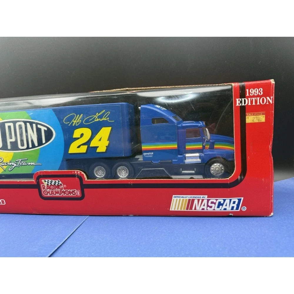 Racing Champions 1993 1:43‎ NASCAR Team Transporter Jeff Gordon Dupont Diecast